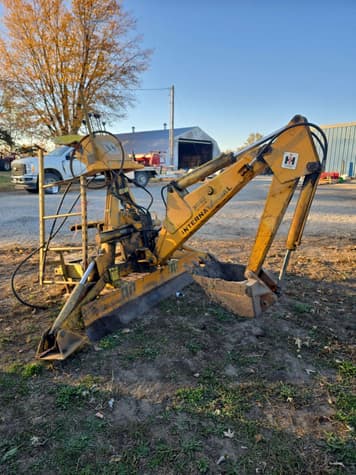 Main image International Harvester 3082